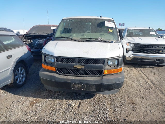 Chevrolet Express 2500 Work Van 2017 1GCWGAFF1H1349987 Image 12