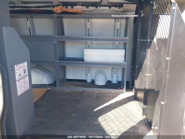 Chevrolet Express 2500 Work Van 2017 1GCWGAFF1H1349987 Image 8