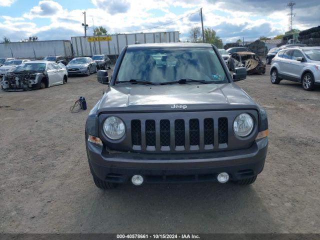 1C4NJRFB3GD647270 Jeep Patriot Latitude