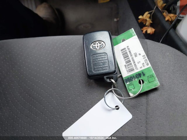 Toyota Prius Two 2014 JTDKN3DU1E0363973 Image 11