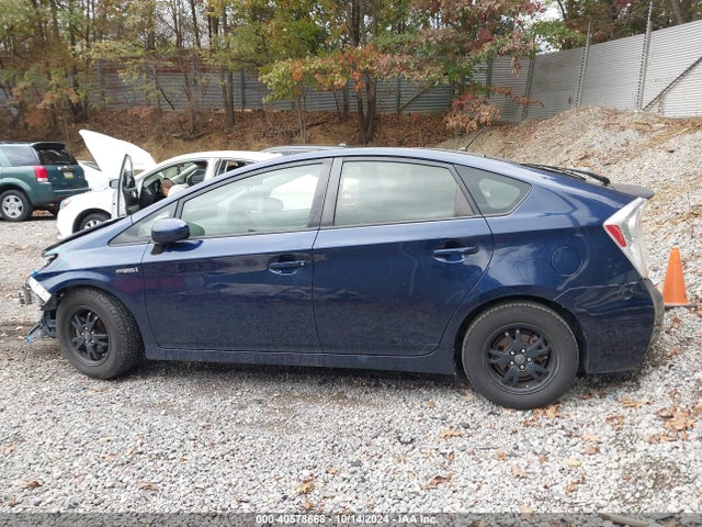 Toyota Prius Two 2014 JTDKN3DU1E0363973 Image 15