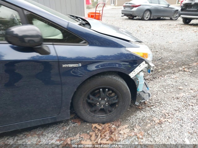 Toyota Prius Two 2014 JTDKN3DU1E0363973 Image 21