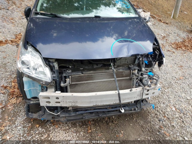 Toyota Prius Two 2014 JTDKN3DU1E0363973 Image 22