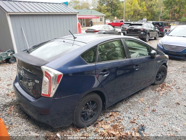 Toyota Prius Two 2014 JTDKN3DU1E0363973 Image 4