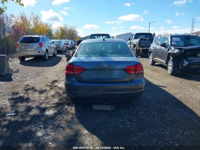 1VWAT7A39FC045245 Volkswagen Passat 1.8t Wolfsburg Edition