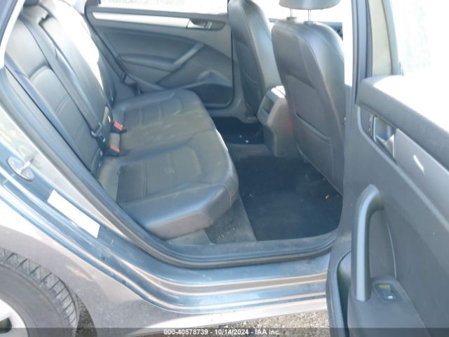 1VWAT7A39FC045245 Volkswagen Passat 1.8t Wolfsburg Edition