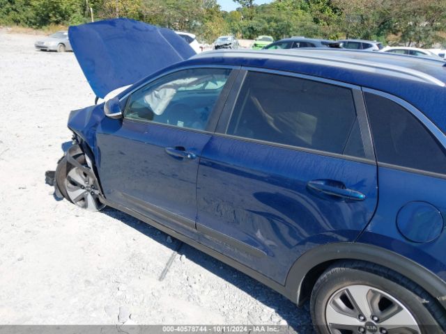 KNDCC3LC3H5037957 KIA NIRO EX