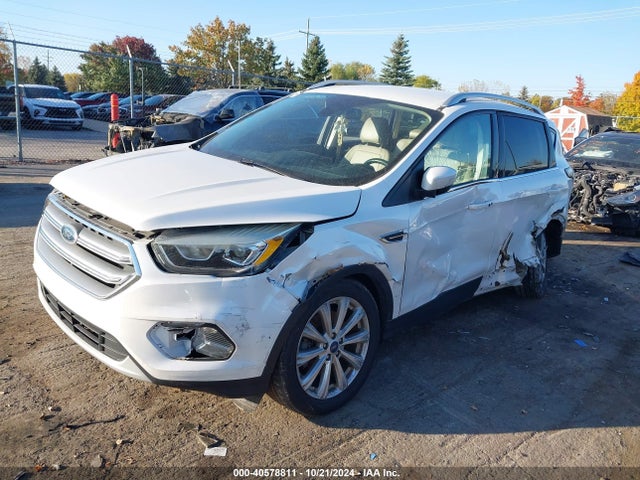 Ford Escape Titanium 2017 1FMCU0J99HUB30972 Image 2