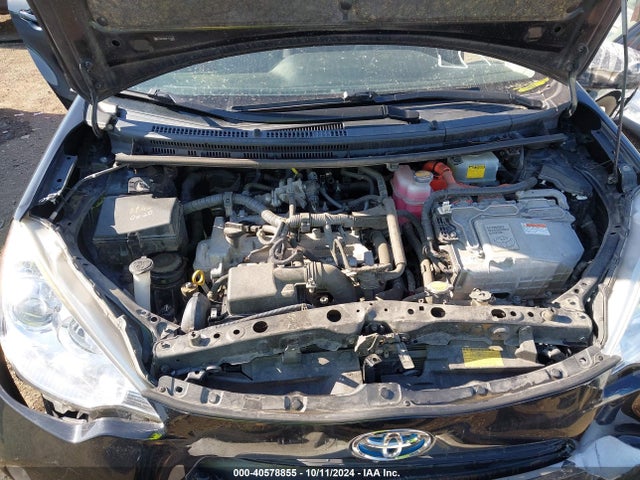 Toyota Prius C Two 2014 JTDKDTB35E1573385 Image 10