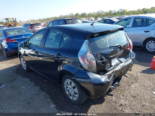 Toyota Prius C Two 2014 JTDKDTB35E1573385 Image 3