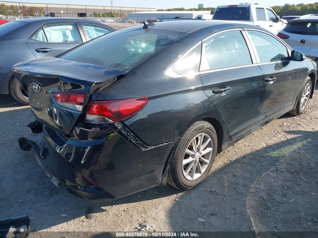 Hyundai SONATA SE 2018 5NPE24AF3JH719953 Image 4