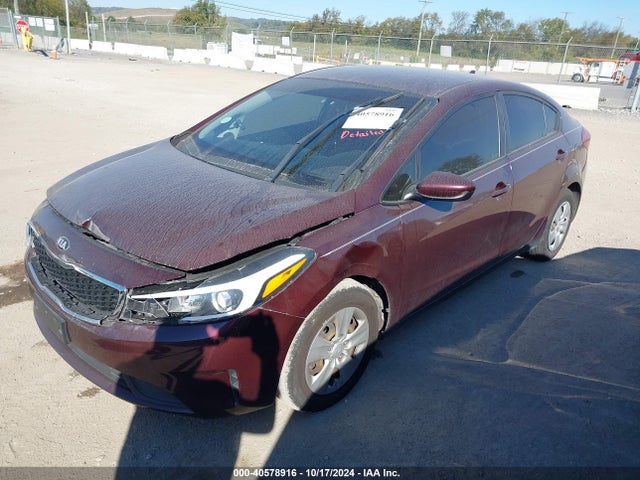 KIA FORTE LX 2018 3KPFK4A71JE281516 Image 2
