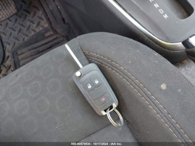 3GNCJKSB5HL272215 Chevrolet TRAX LS