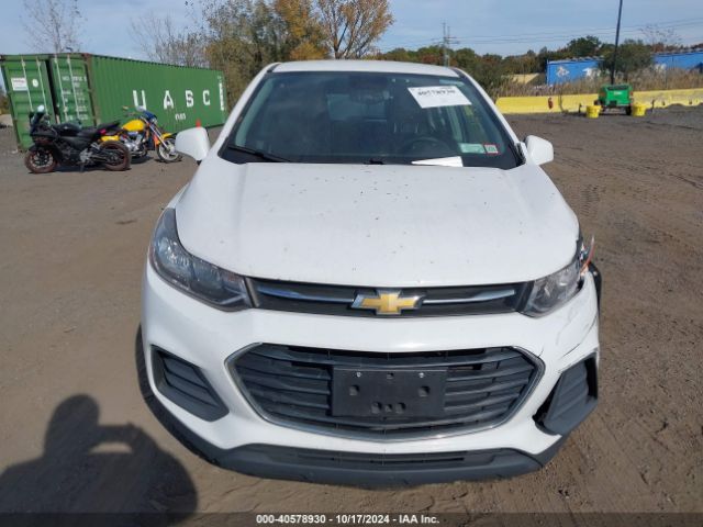 3GNCJKSB5HL272215 Chevrolet TRAX LS