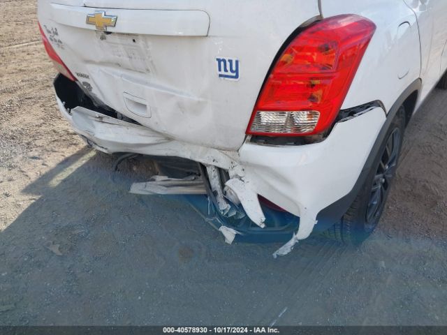 3GNCJKSB5HL272215 Chevrolet TRAX LS