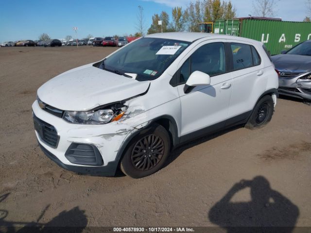 3GNCJKSB5HL272215 Chevrolet TRAX LS