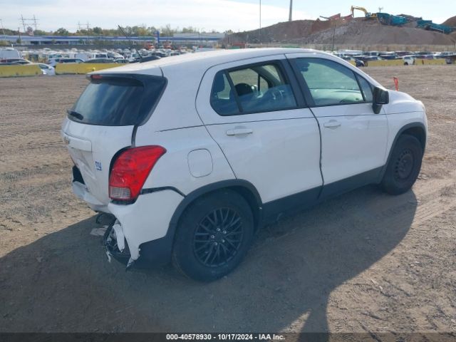3GNCJKSB5HL272215 Chevrolet TRAX LS