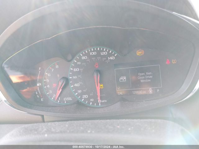 3GNCJKSB5HL272215 Chevrolet TRAX LS