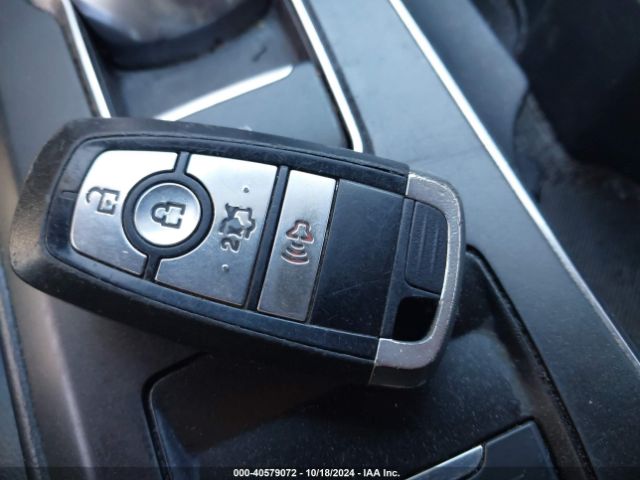 3FA6P0HD5HR257105 Ford FUSION SE