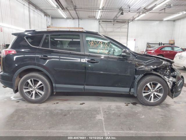 2T3RFREV0HW556668 Toyota Rav4 Xle