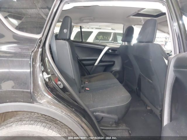 2T3RFREV0HW556668 Toyota Rav4 Xle