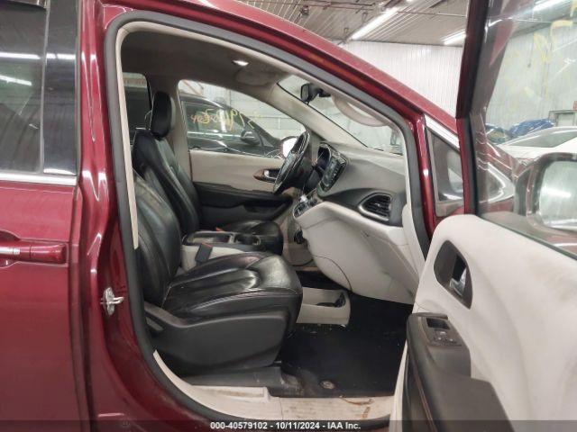 2C4RC1BG2HR703065 Chrysler Pacifica Touring-l