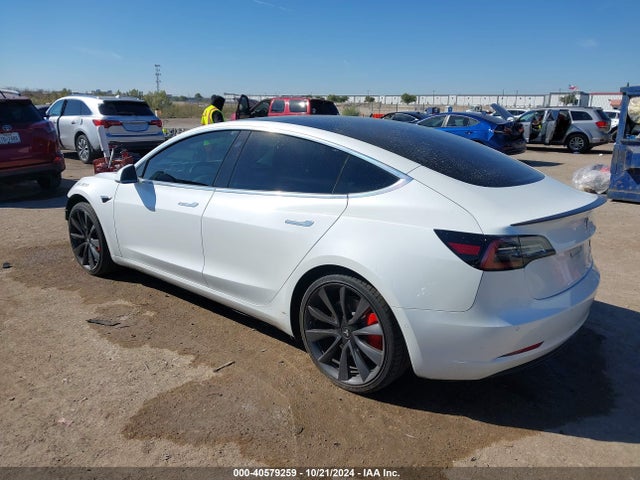 2020 TESLA MODEL 3 5YJ3E1EC6LF623992 Photo 2