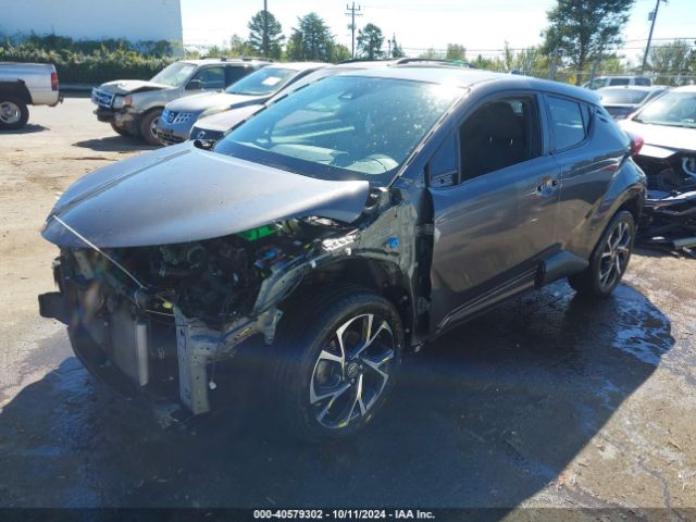 NMTKHMBX7MR121063 Toyota C-HR XLE