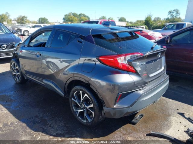 NMTKHMBX7MR121063 Toyota C-HR XLE