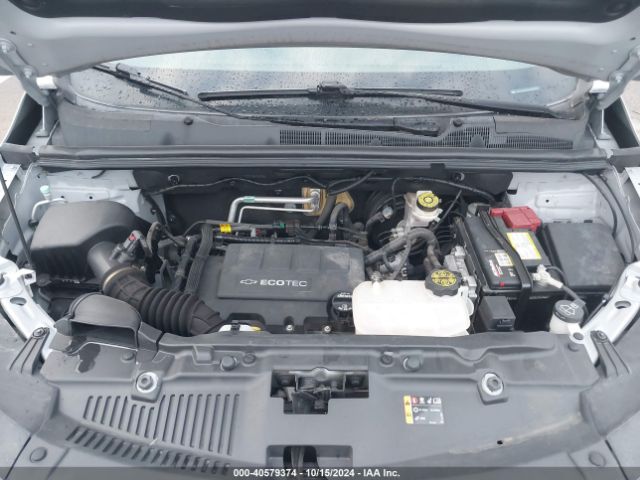 KL7CJKSB2JB720424 Chevrolet TRAX LS