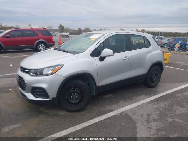 KL7CJKSB2JB720424 Chevrolet TRAX LS