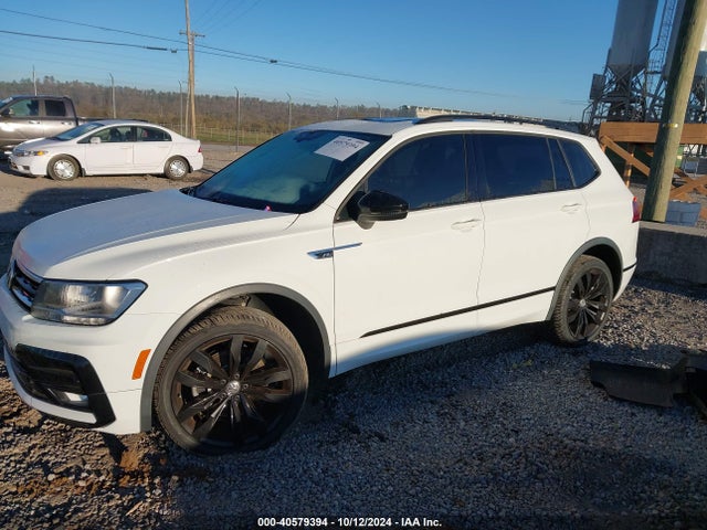Volkswagen Tiguan 2020 3VV2B7AX4LM174180 Image 2