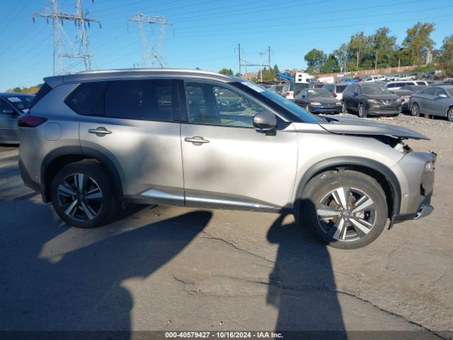 JN8BT3DD3NW271108 Nissan Rogue Platinum Intelligent Awd