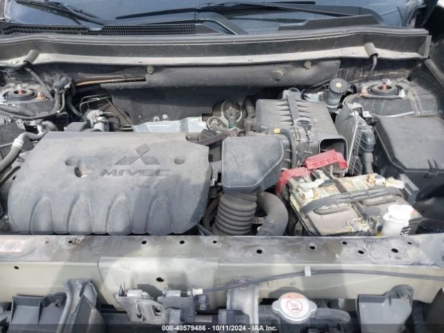 JA4AZ3A36JZ056892 Mitsubishi Outlander Es