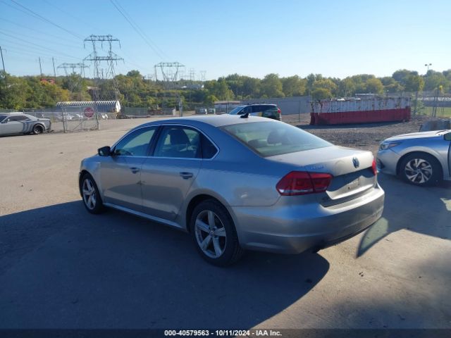 1VWAT7A33EC029847 Volkswagen Passat 1.8t Wolfsburg Edition
