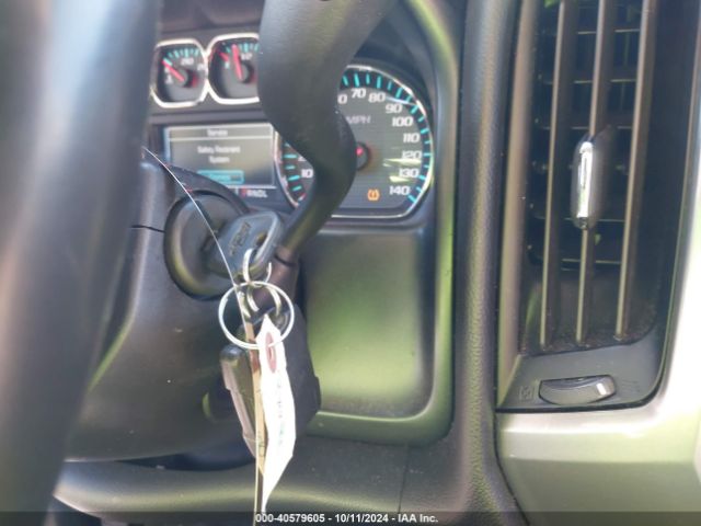 3GCUKREC6JG586199 Chevrolet Silverado 1500 2lt