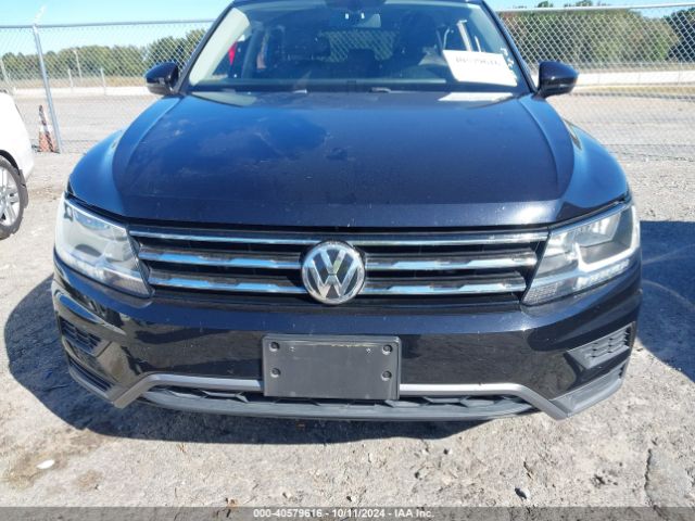 3VV2B7AX0JM085591 Volkswagen Tiguan 2.0t Se/2.0t Sel