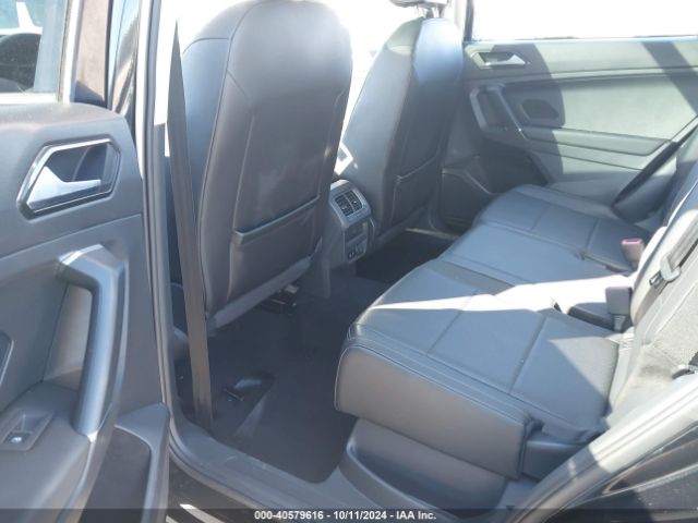 3VV2B7AX0JM085591 Volkswagen Tiguan 2.0t Se/2.0t Sel