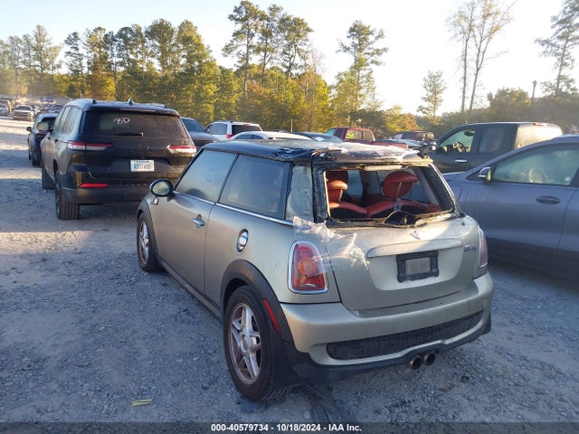2009 MINI COOPER S WMWMF73559TW84939 Photo 2