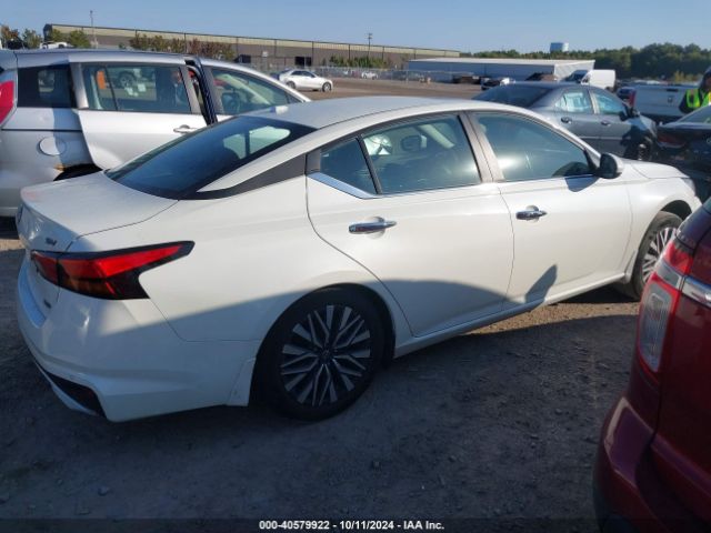 1N4BL4DW1RN388996 Nissan Altima Sv Intelligent Awd