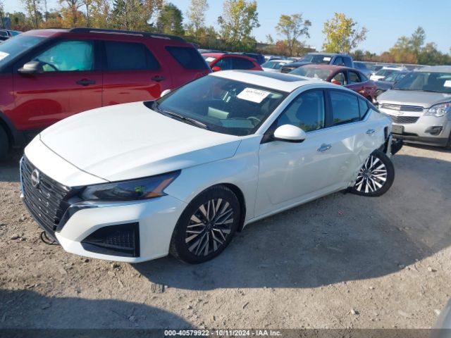 1N4BL4DW1RN388996 Nissan Altima Sv Intelligent Awd