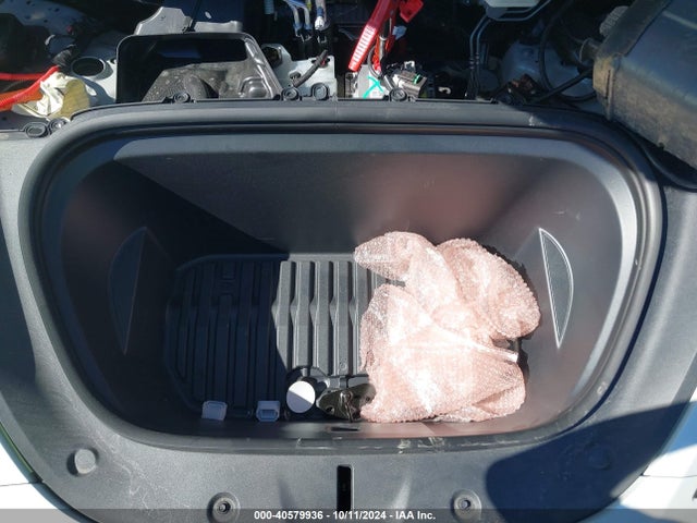 2024 TESLA MODEL Y 7SAYGDEE9RA241239 Photo 9