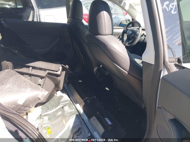 2024 TESLA MODEL Y 7SAYGDEE9RA241239 Photo 7