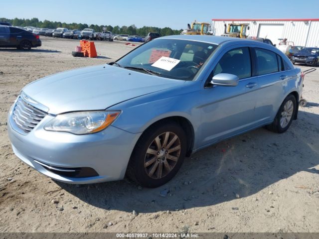 1C3CCBBB2EN172236 Chrysler 200 Touring