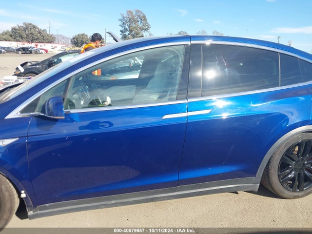 Tesla Model X 75d/p100d/p90d 2016 5YJXCBE49GF018148 Image 14