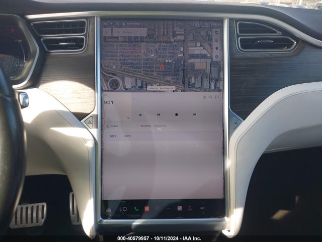 Tesla Model X 75d/p100d/p90d 2016 5YJXCBE49GF018148 Image 18