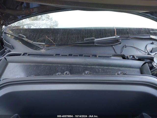 2024 TESLA MODEL Y 7SAYGDEE9RA243556 Photo 9