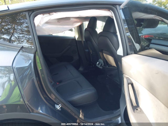 2024 TESLA MODEL Y 7SAYGDEE9RA243556 Photo 7