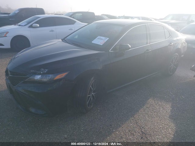 Toyota CAMRY SE 2023 4T1T11AK7PU803449 Image 2