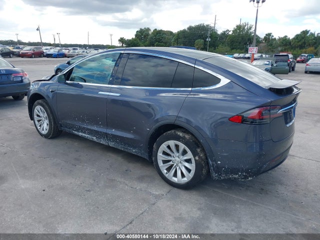 2021 TESLA MODEL X 5YJXCAE29MF323623 Photo 2